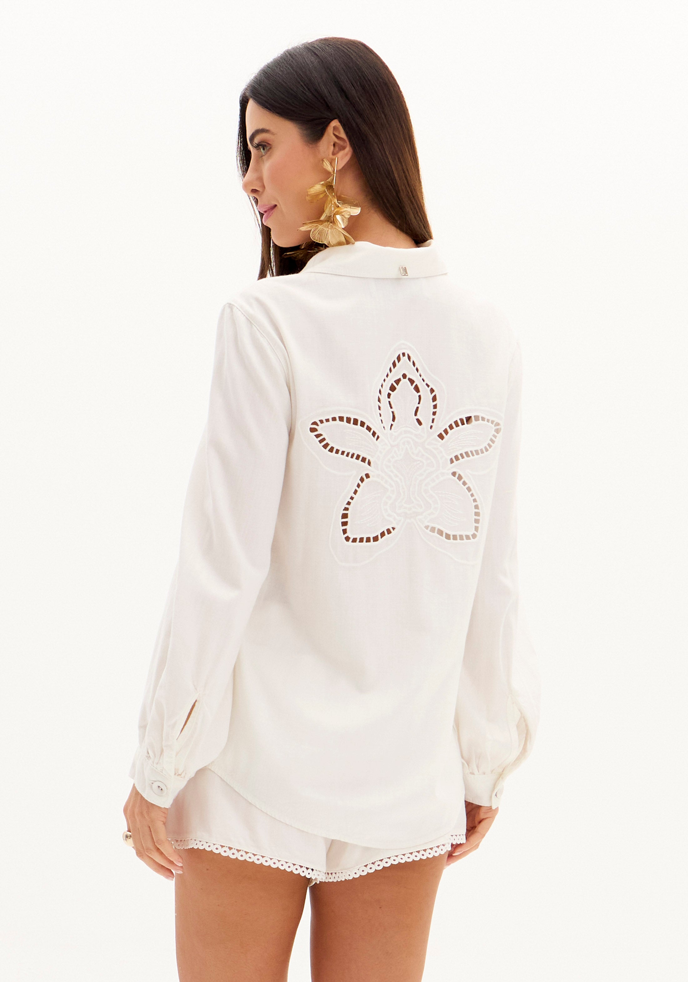 AM White Embroidered Long-Sleeve Shirt