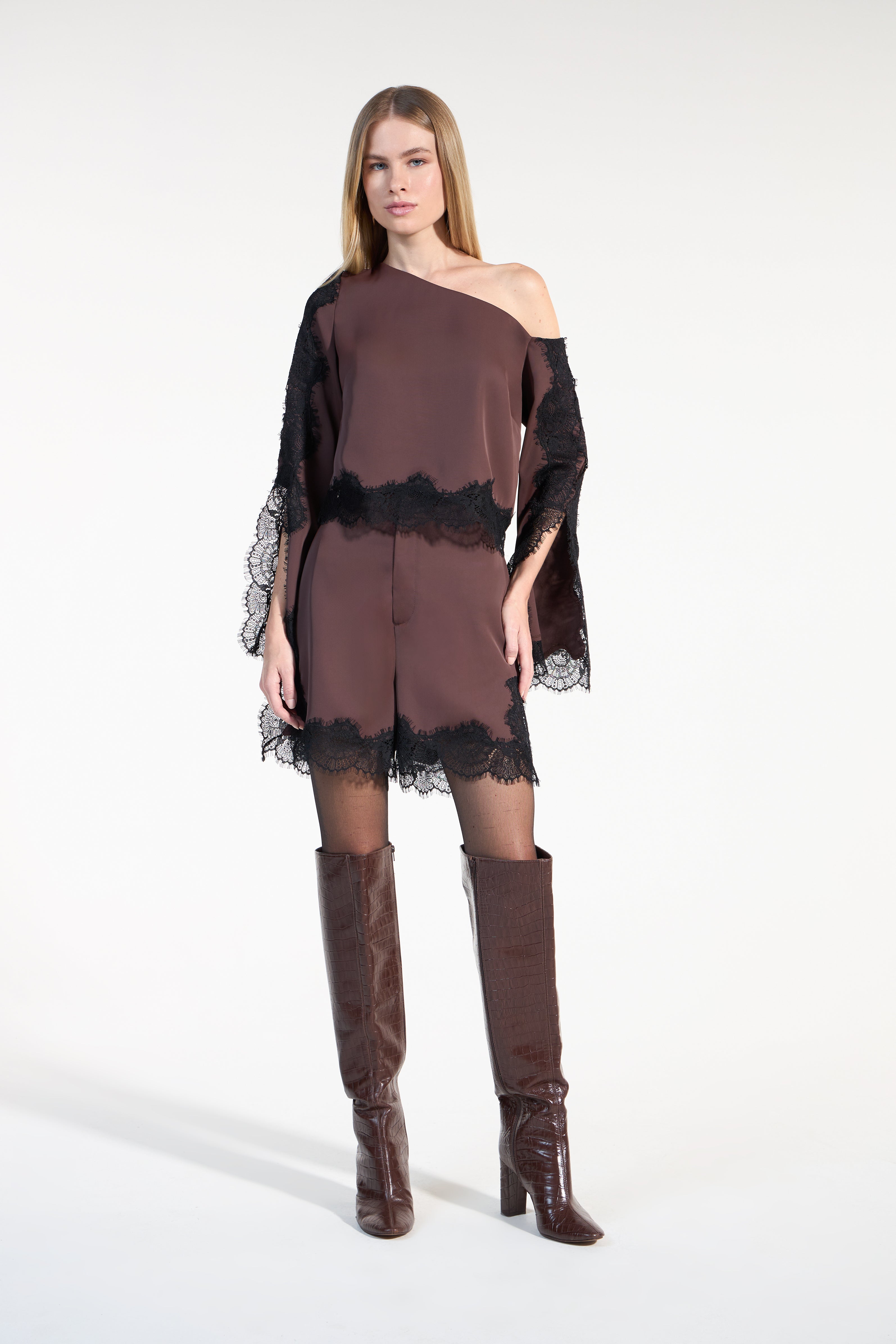 SK Brown Set With Black Lace