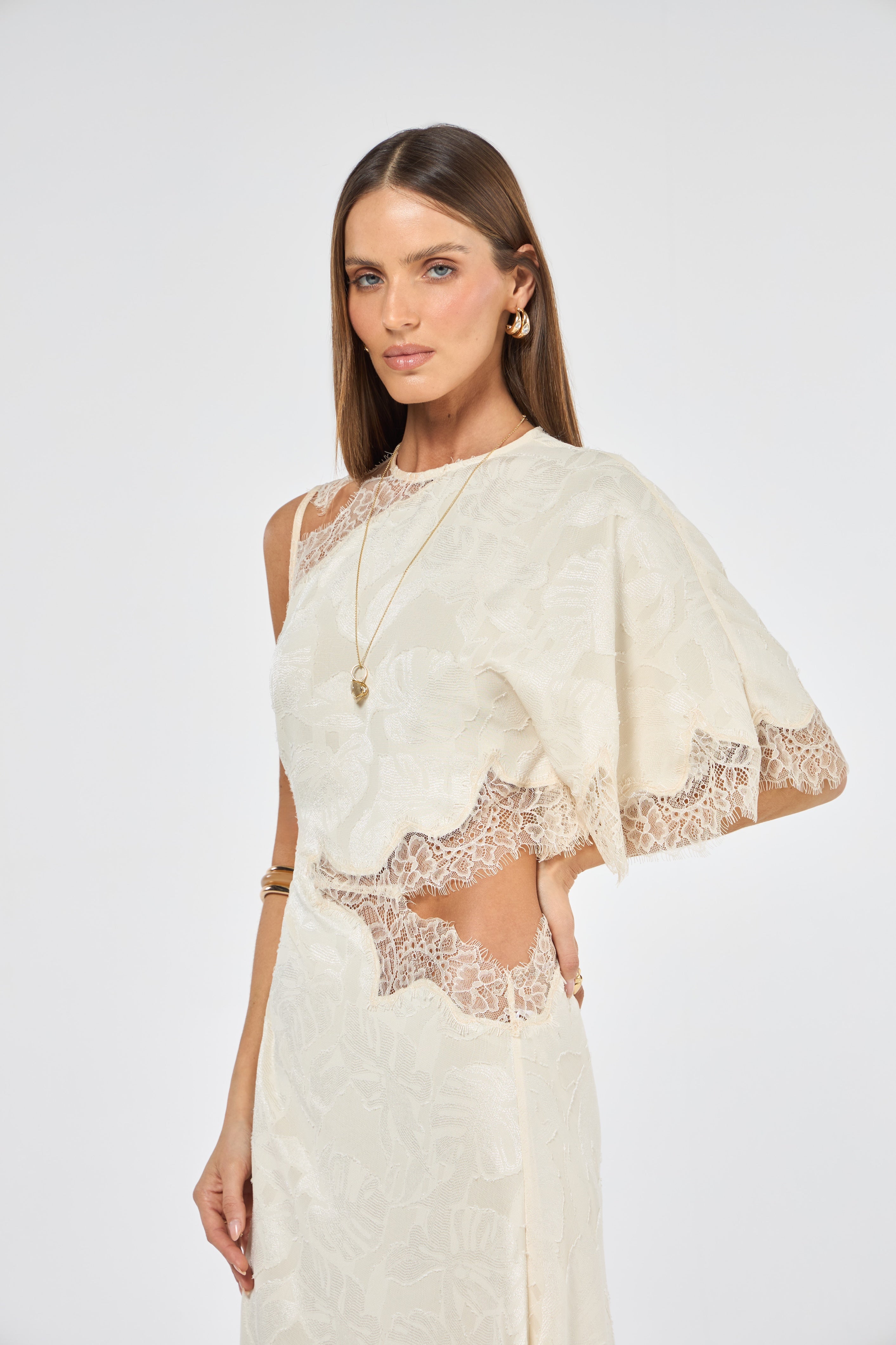 SK Off-white Asymmetric Dress With Lace